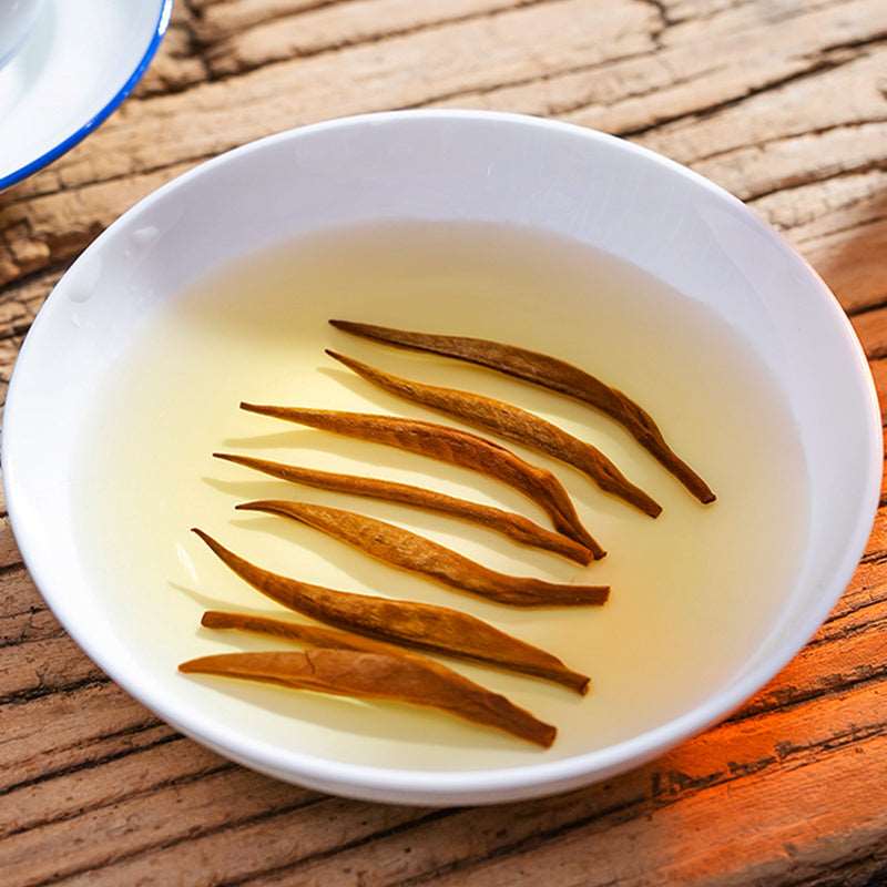 Spring Tea Yunnan Ancient Tree Golden Needle